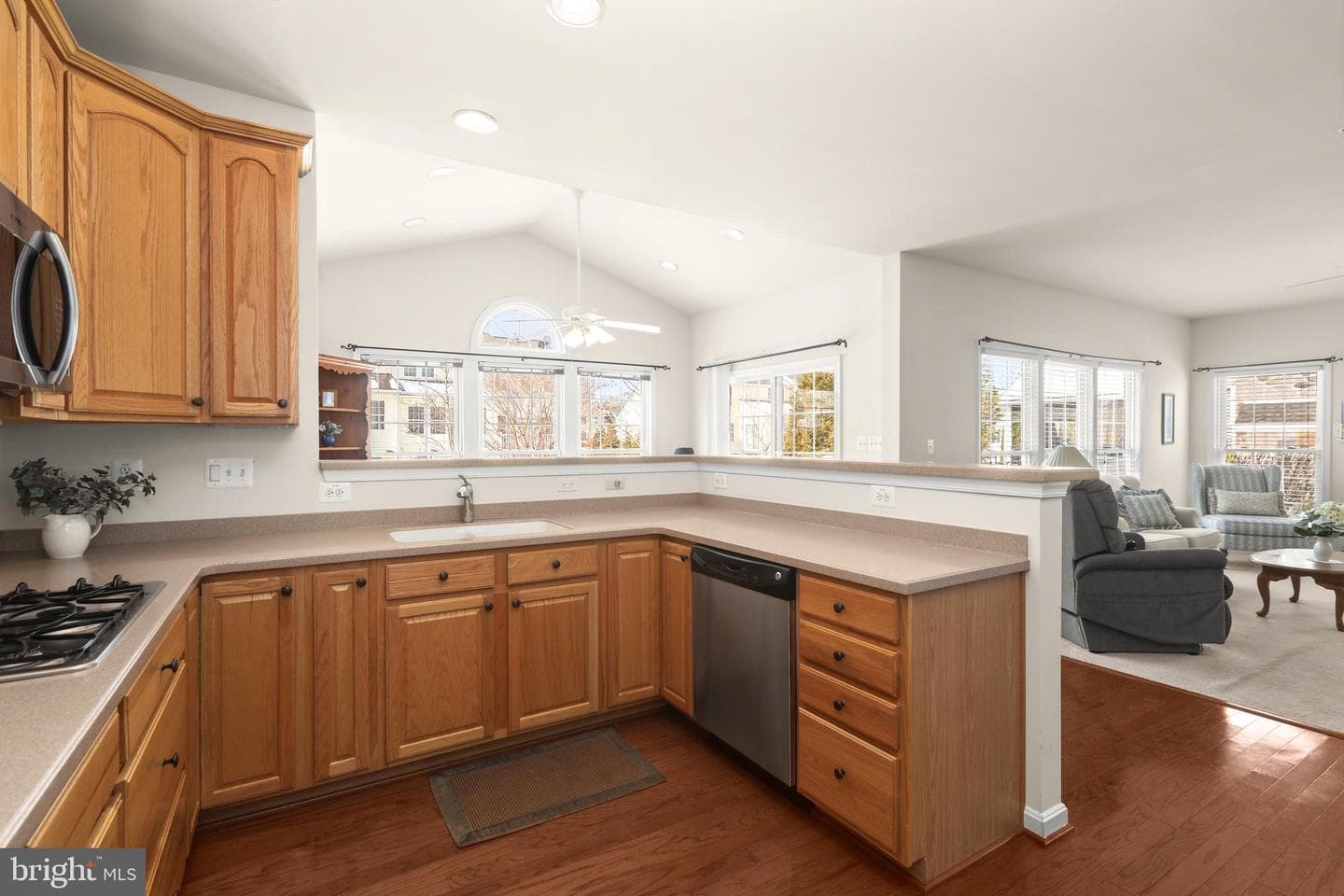 804 Bridle Path photo 20
