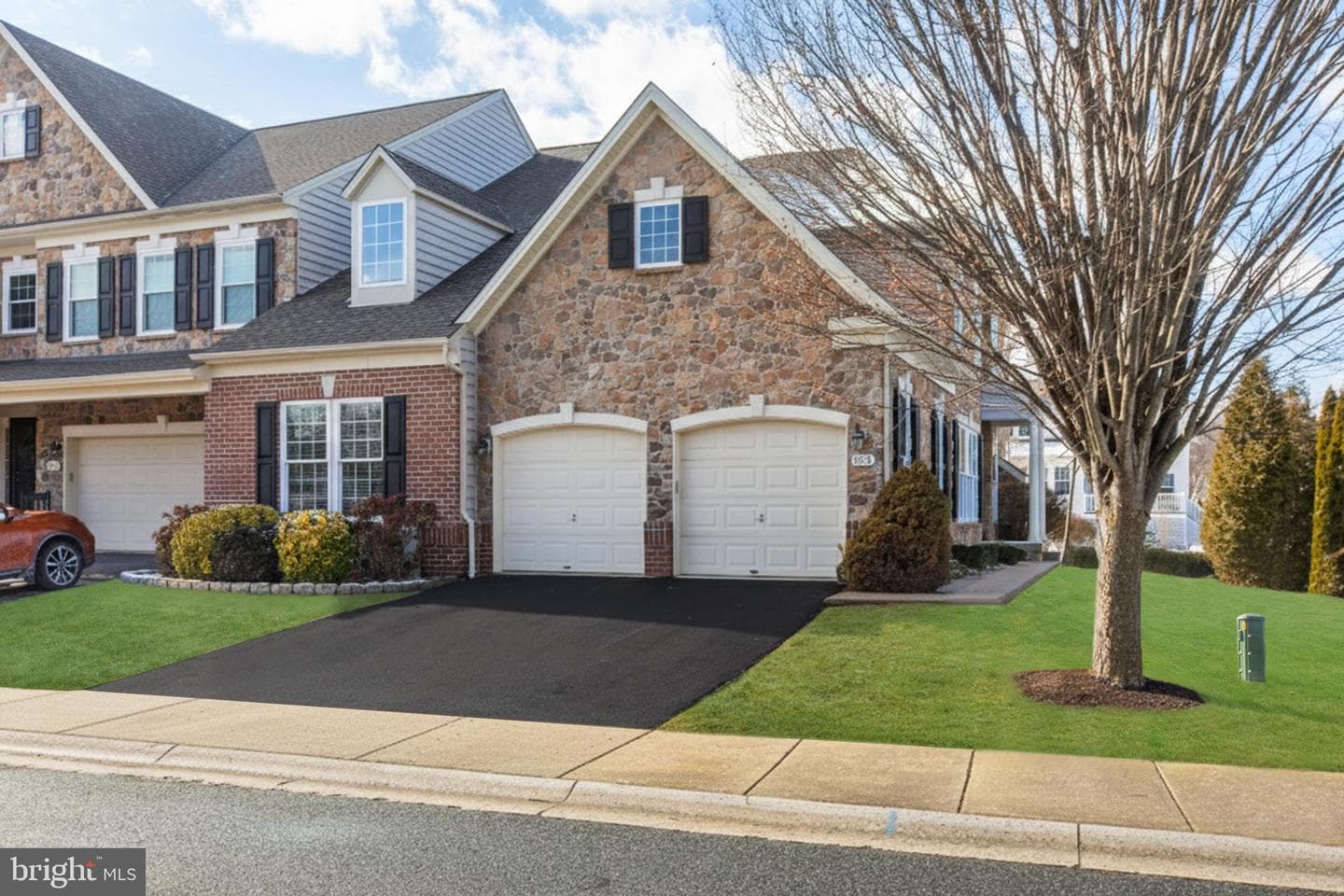 804 Bridle Path photo 3