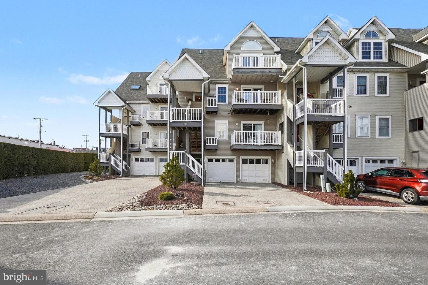 202 Pointe Way #202b photo 3