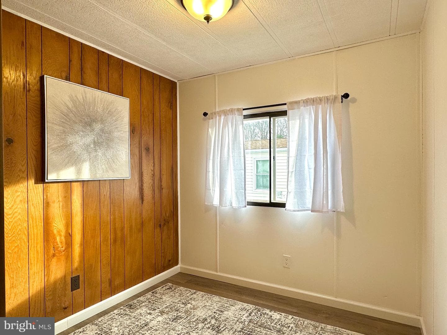 404 Underwood Circle photo 13