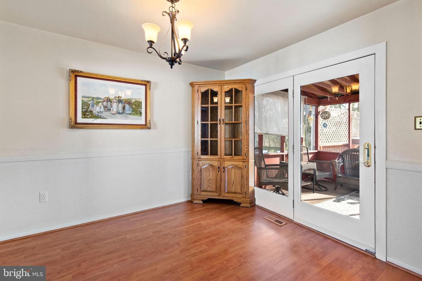 2058 Whitney Lane photo 11