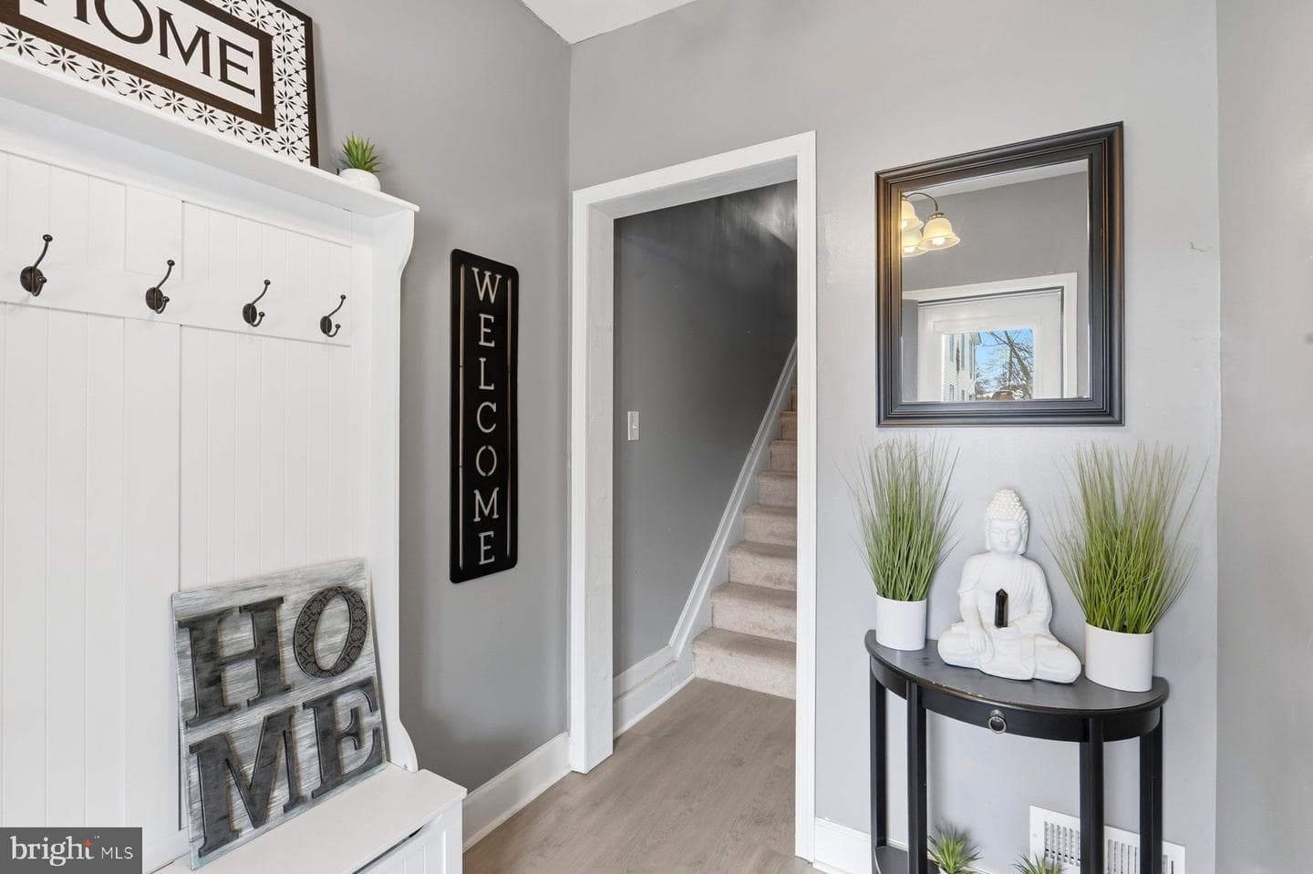 657 Green Street photo 3