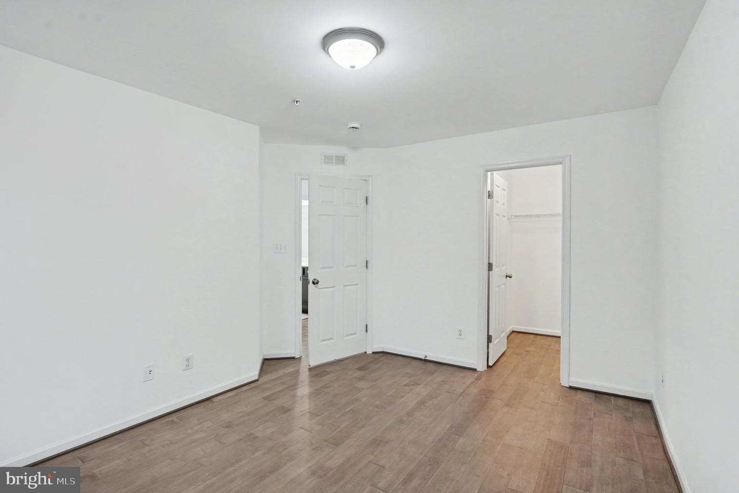 506 Millar Court photo 20