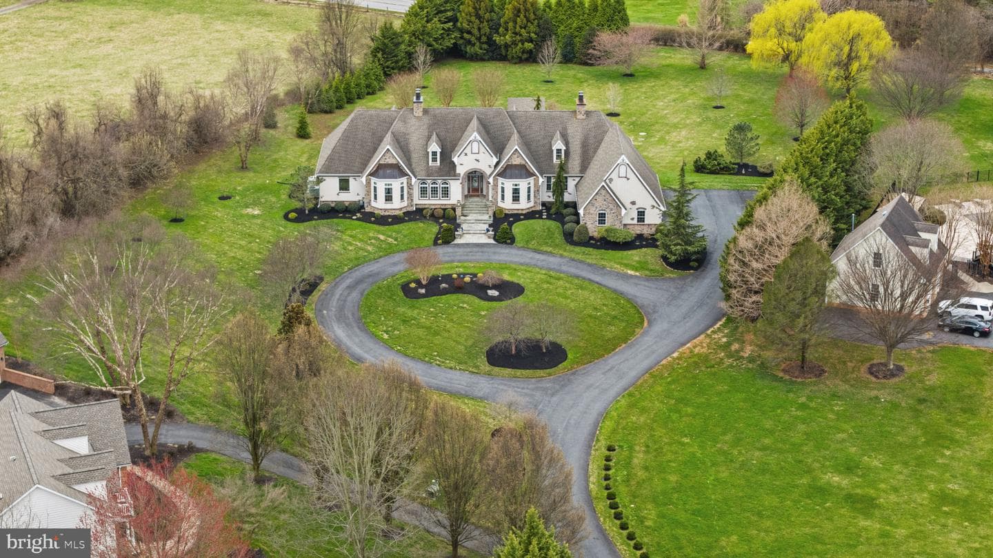 100 Country View Court photo 4
