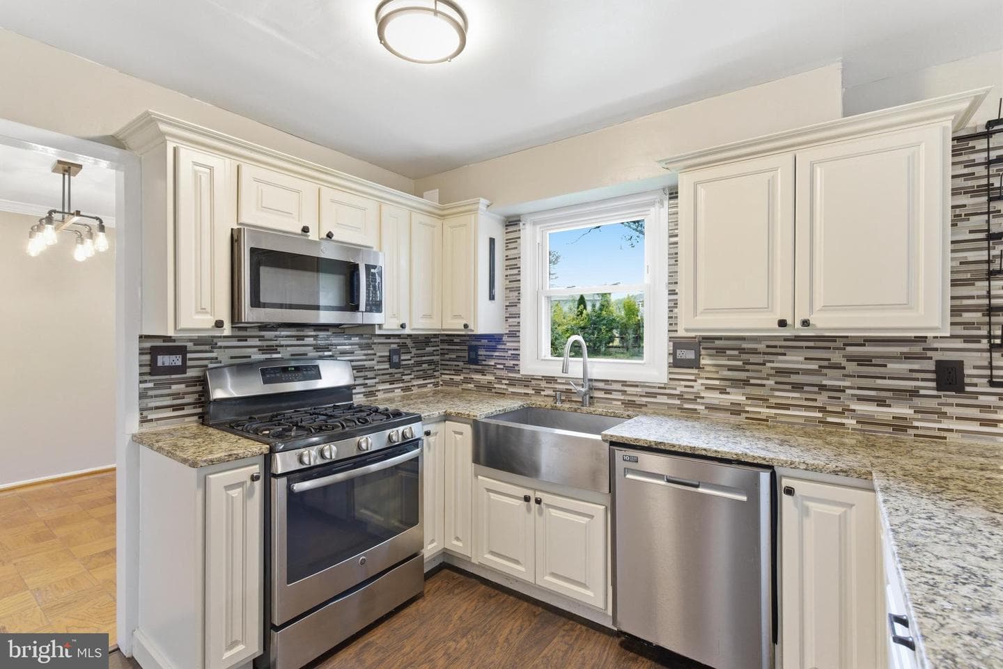 203 Kane Court photo 12
