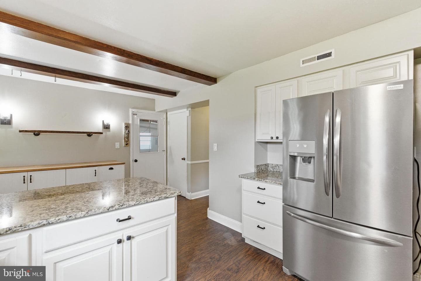 203 Kane Court photo 15