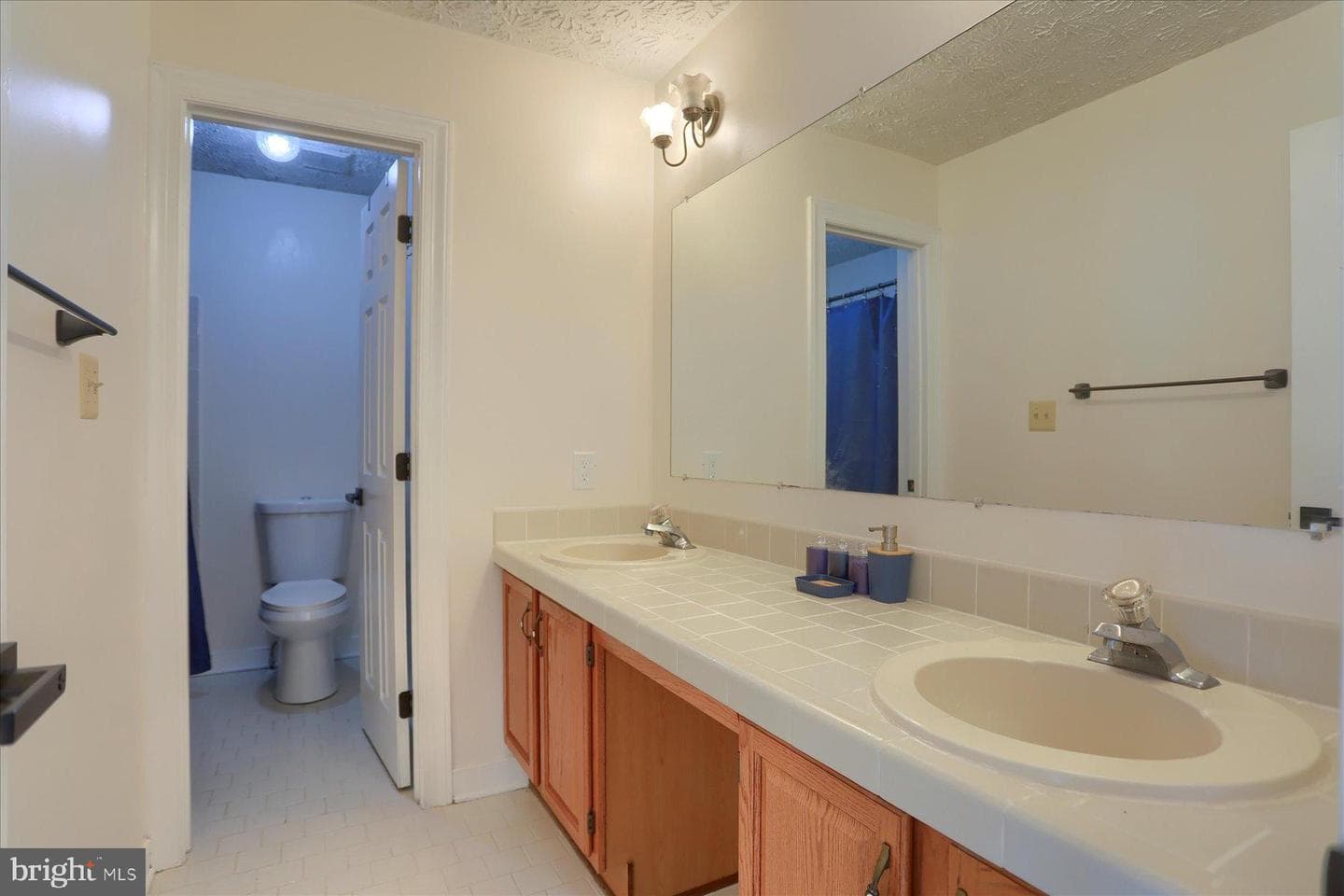 434 Dellcrest Drive photo 22