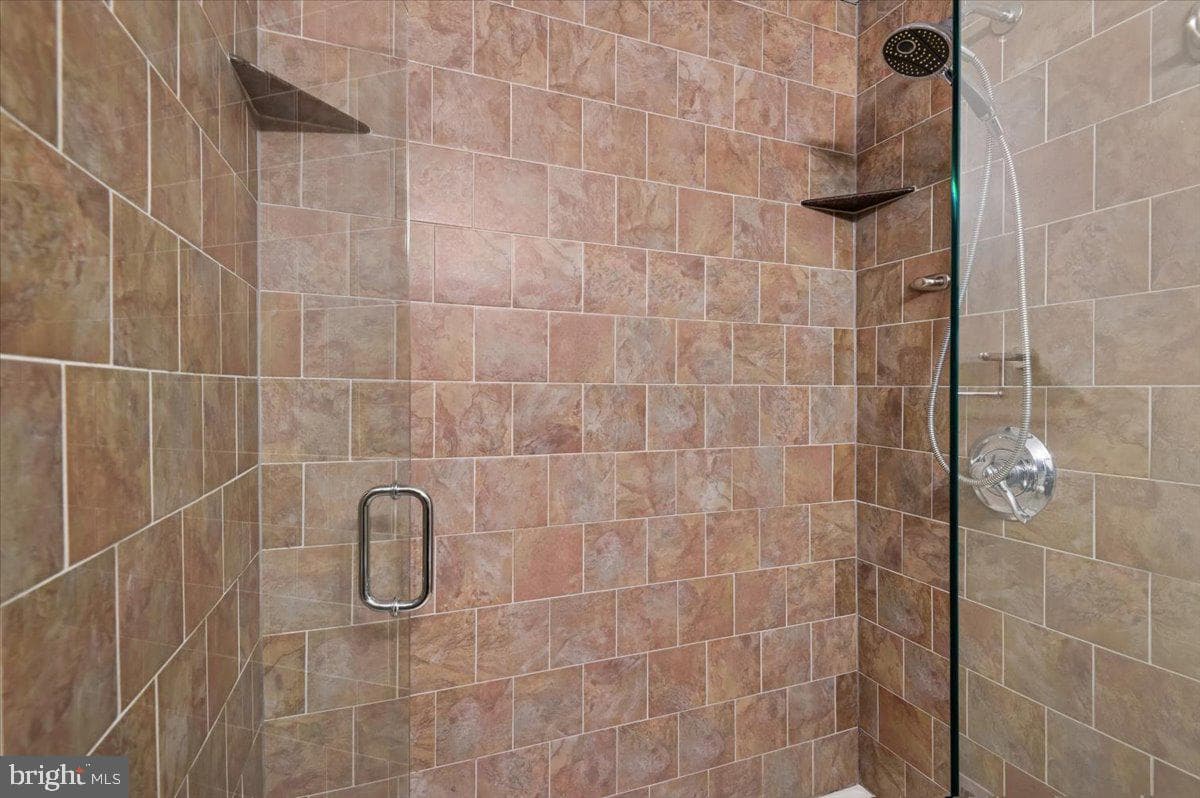 1812 Glendale Lane photo 25