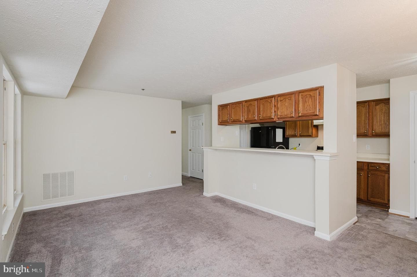 1006 Markham Court #15 photo 27