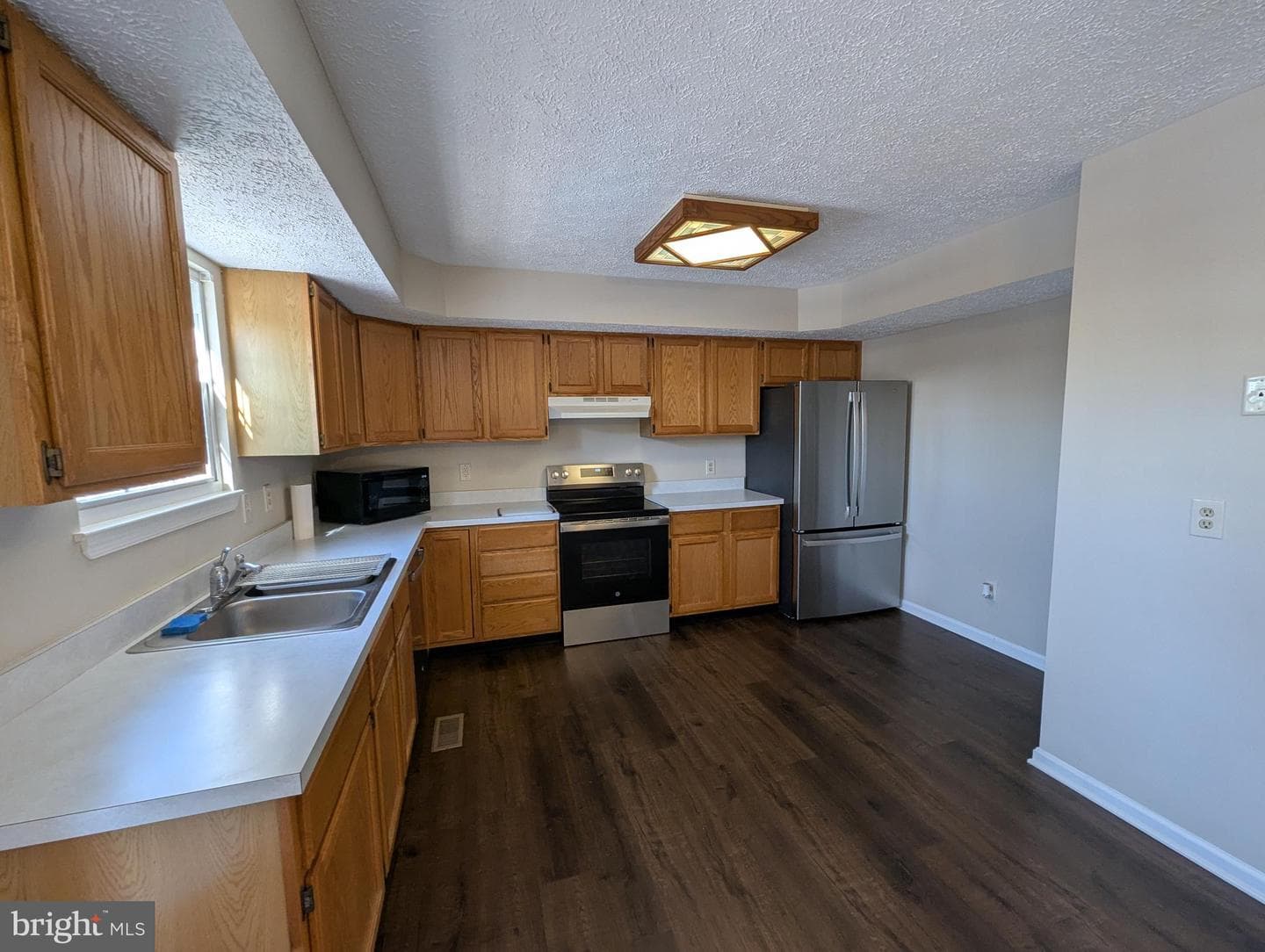 1245 Athens Court photo 12