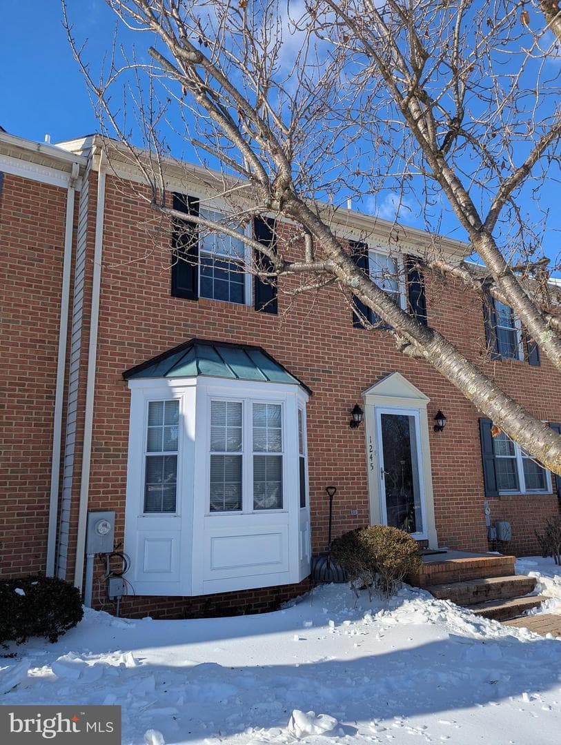 1245 Athens Court photo 3