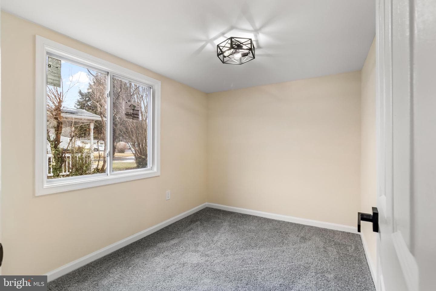 3905 Love Avenue photo 11