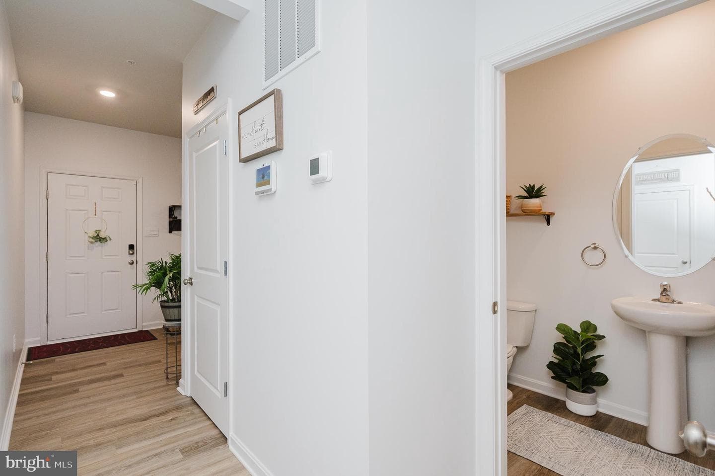 976 Pagonia Drive photo 9