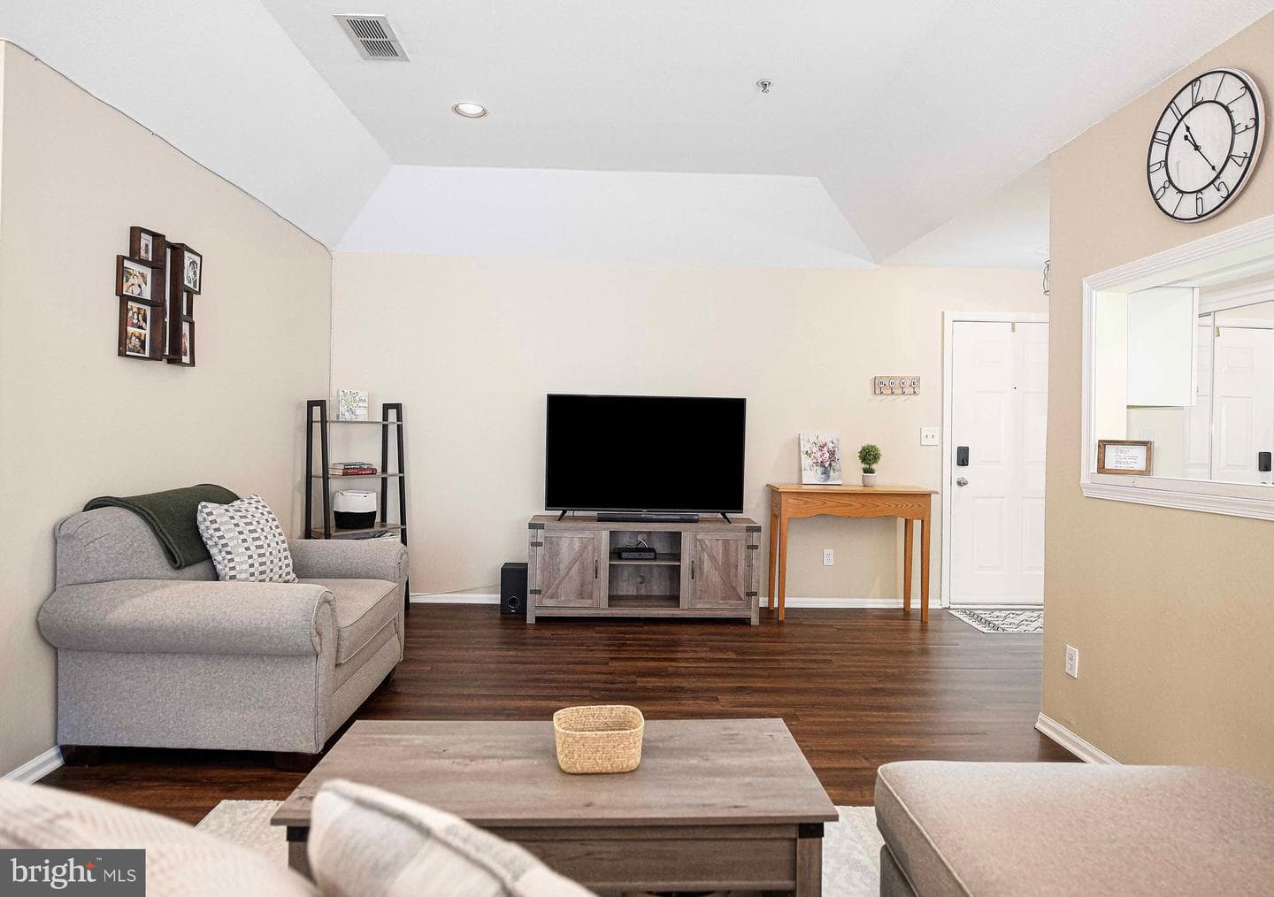 298 Canterbury Road #298-M photo 17