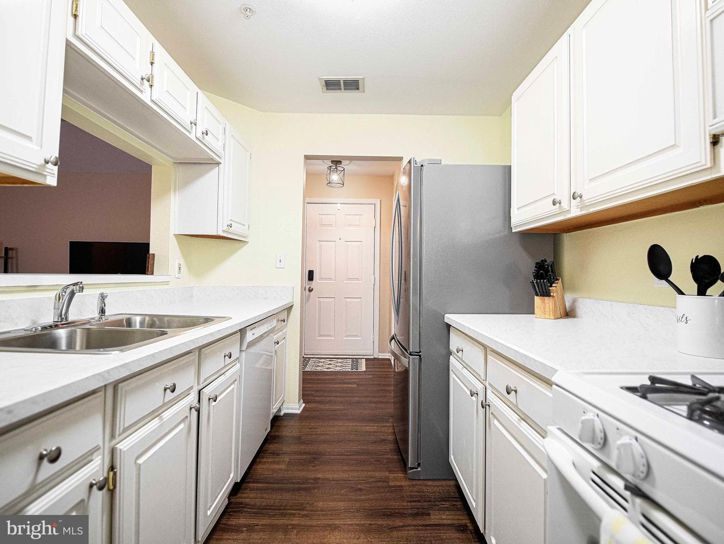 298 Canterbury Road #298-M photo 6