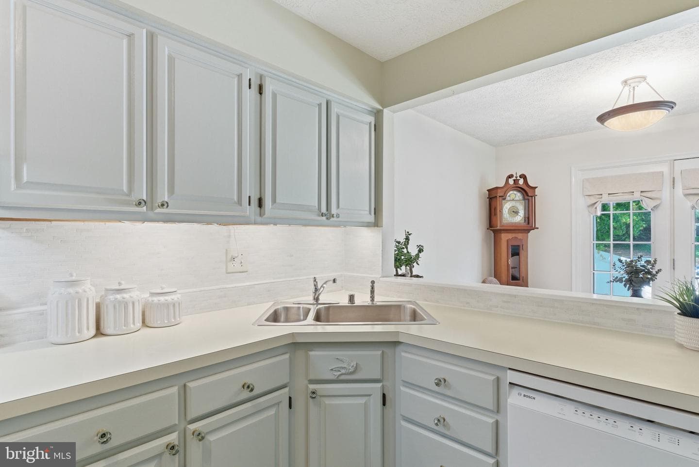 2308 Darby Court photo 3