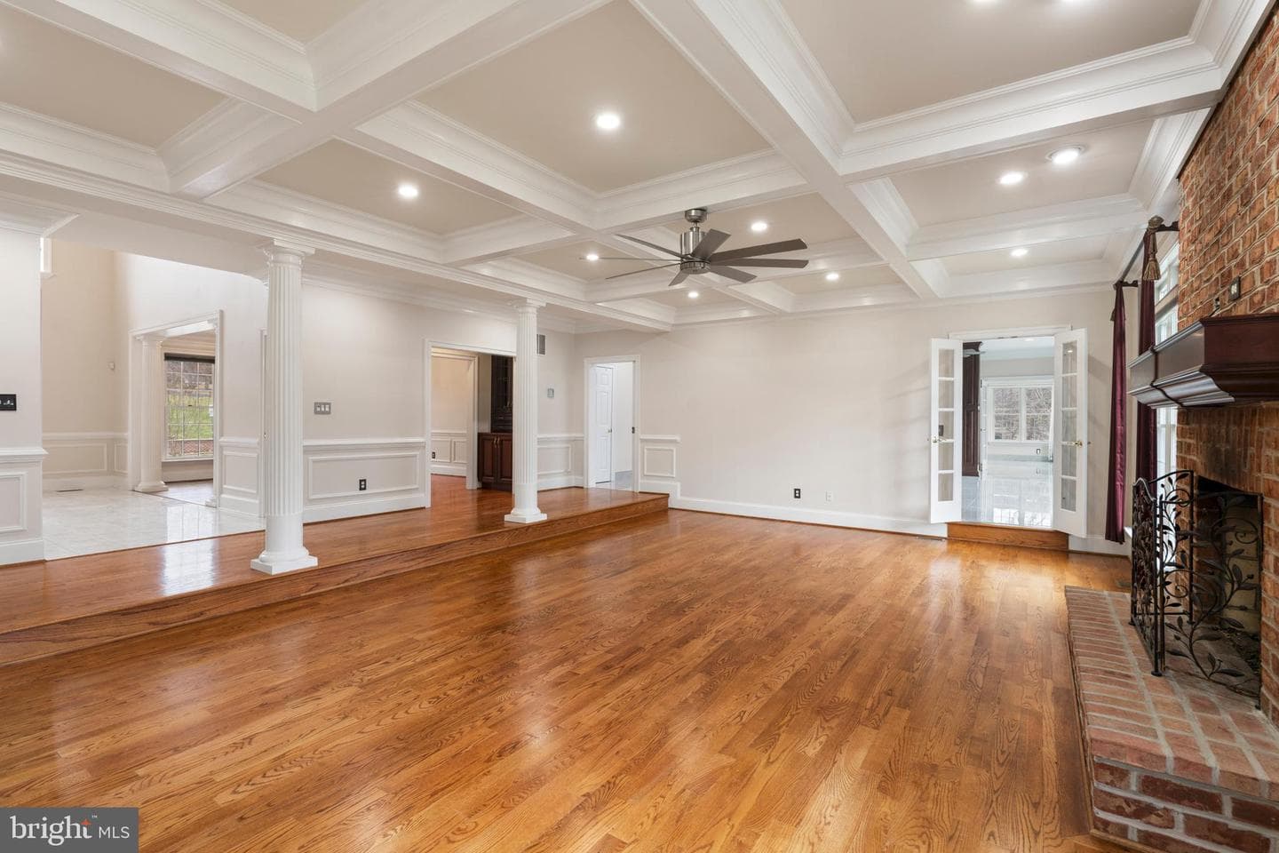 1410 Falls Crest Drive photo 6