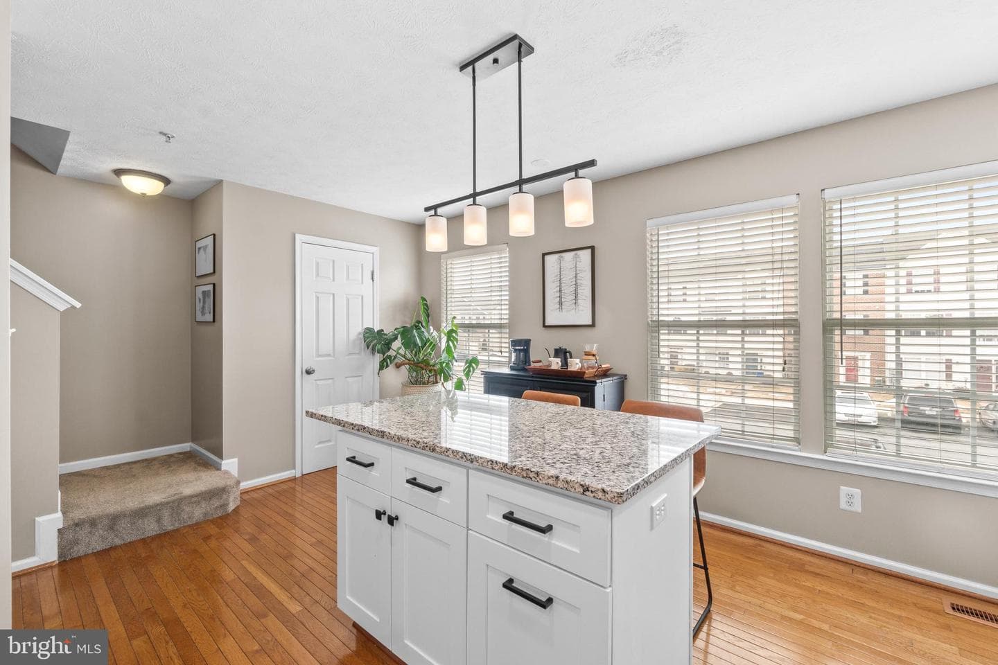 305 Esther Drive photo 12