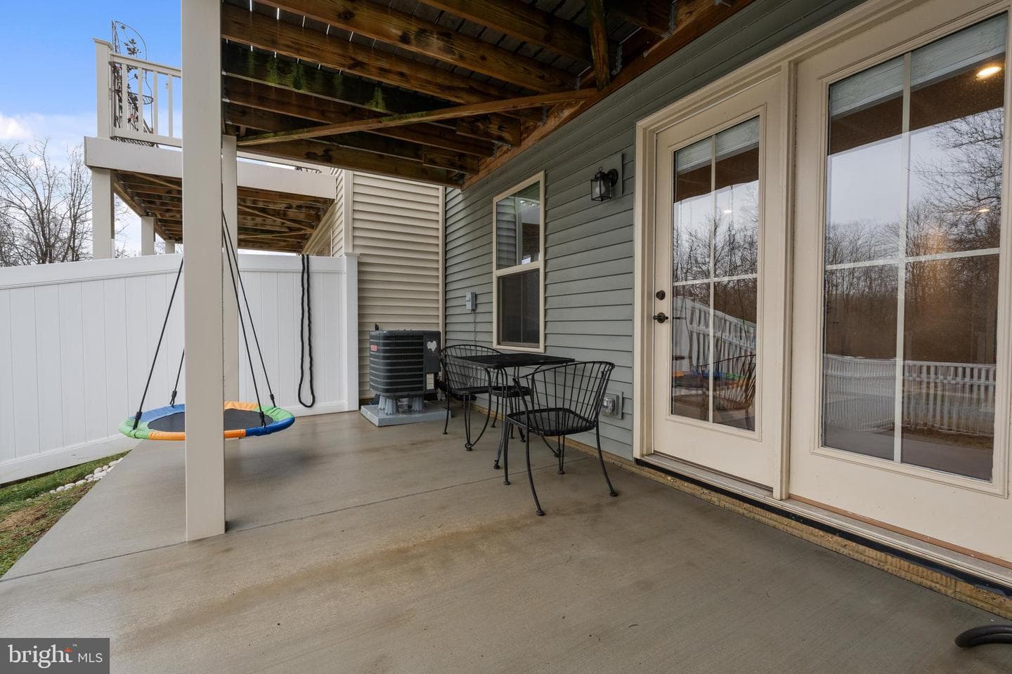 939 Dawes Court photo 4