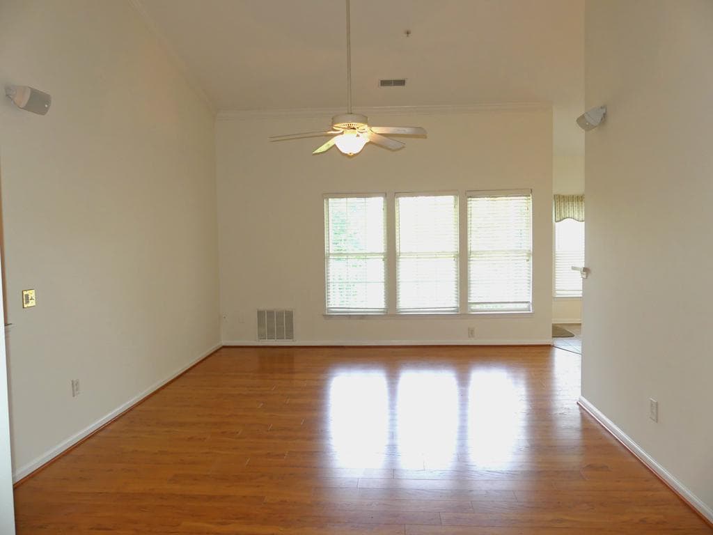 207 Kings Crossing Cir # 81 photo 10