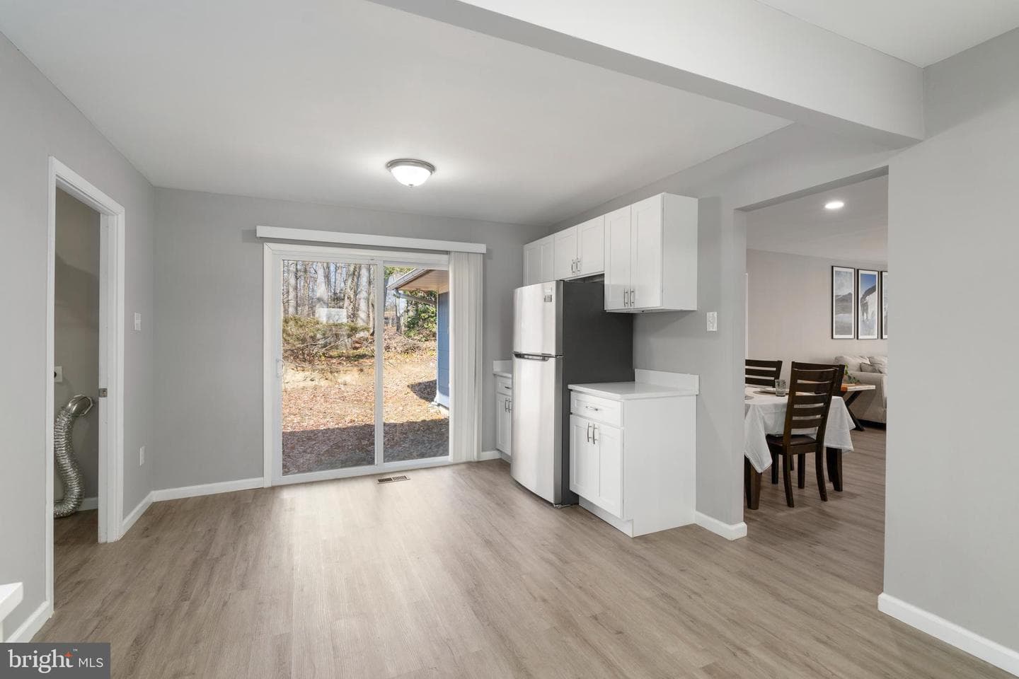 311 Summerfield Court photo 20