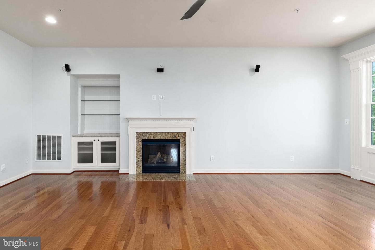 702 Monarchos Drive photo 13