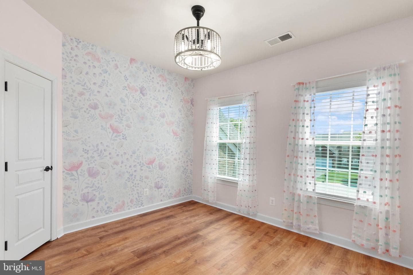 702 Monarchos Drive photo 30
