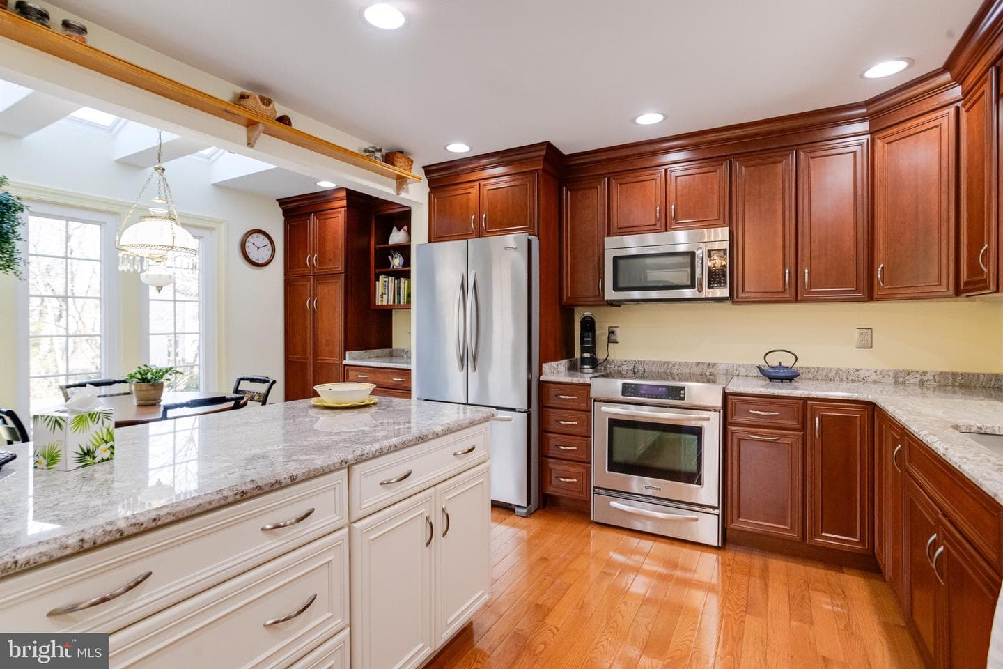 200 Temple Drive photo 16