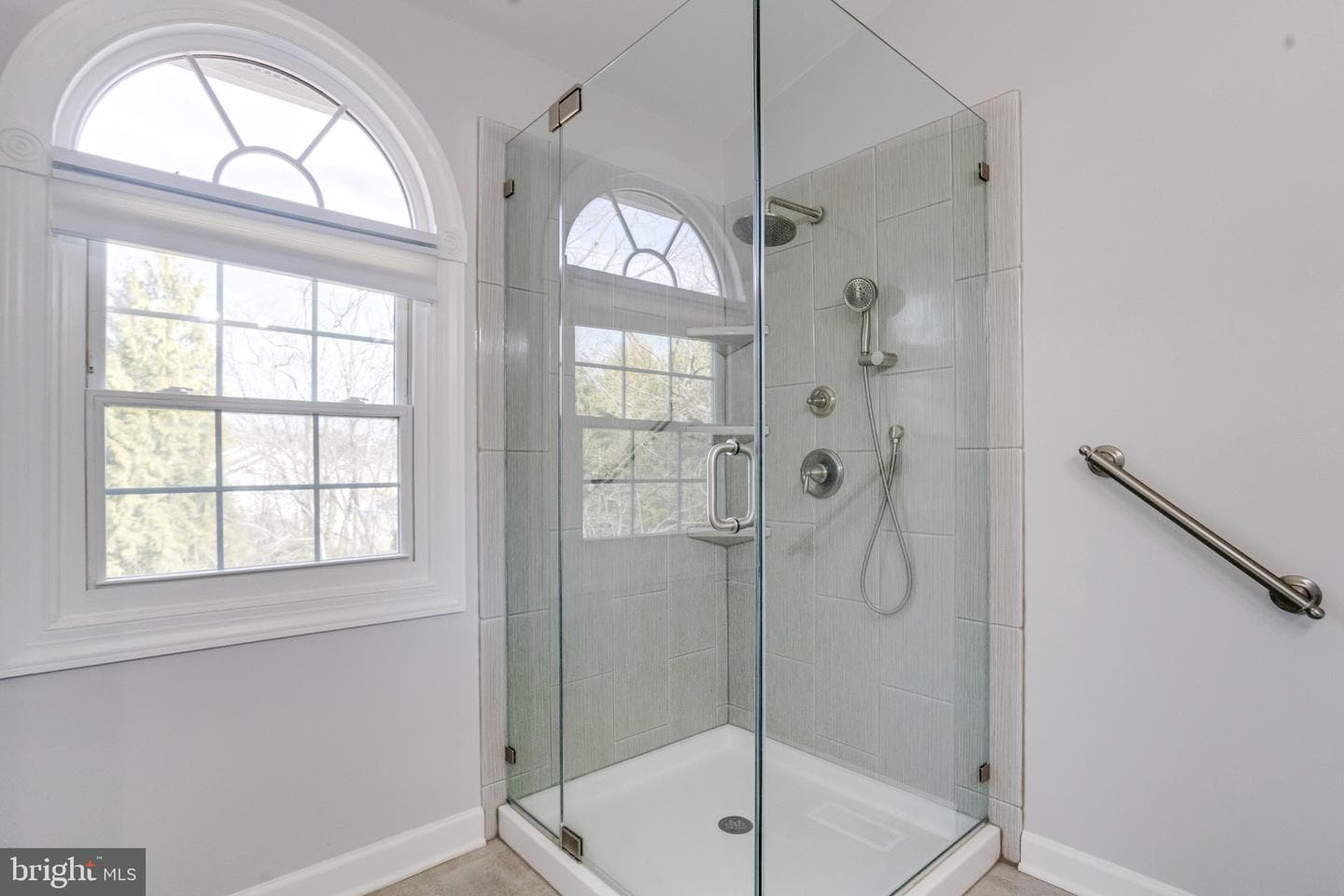 200 Temple Drive photo 45