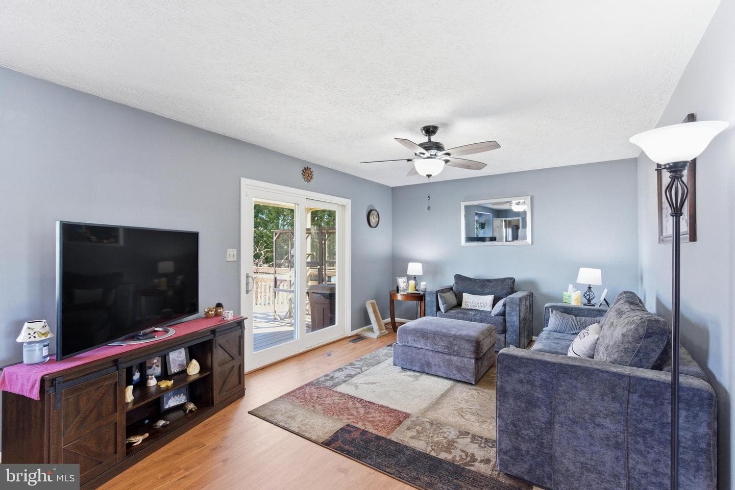 3820 Federal Lane photo 5