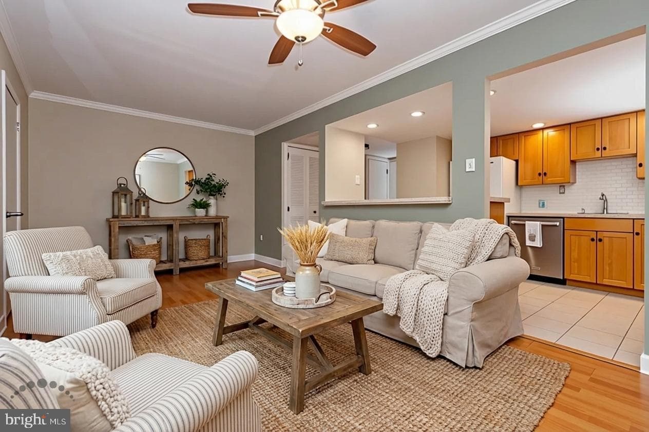 688 Shore photo 11