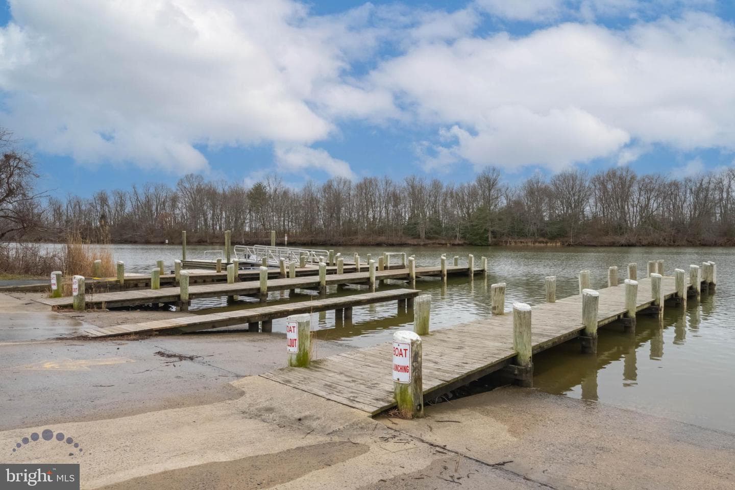 688 Shore photo 50