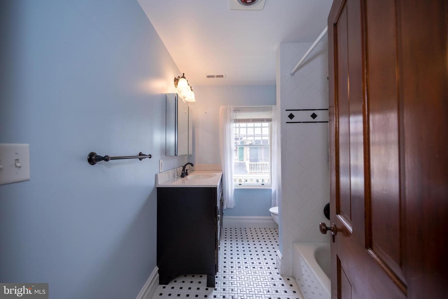 123 S Union Avenue photo 50