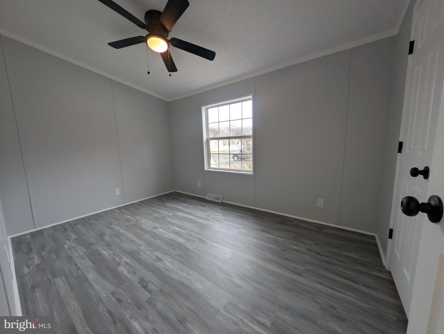 227 Poclain Rd photo 10