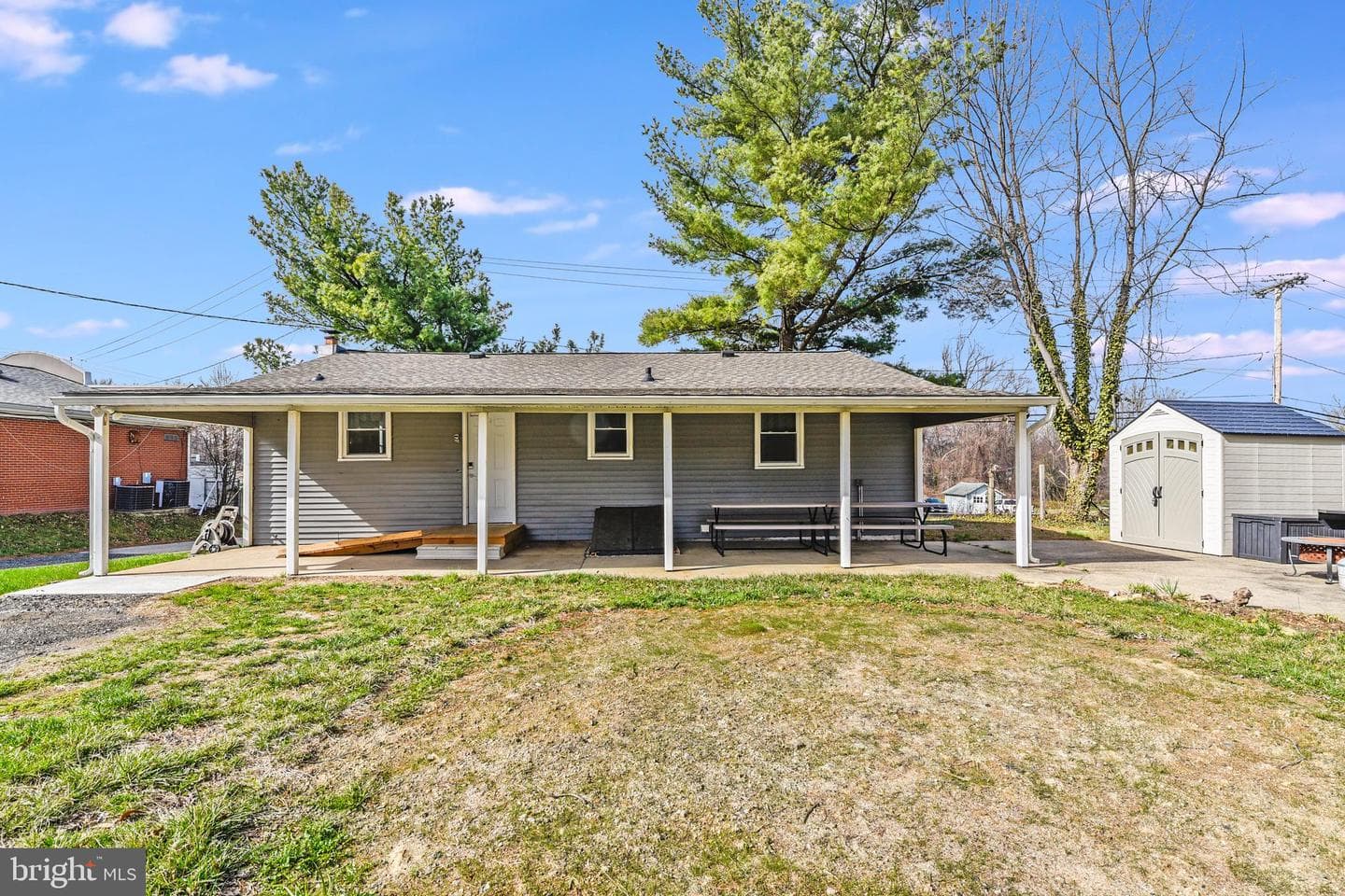 2203 Willoughby Beach Rd photo 23