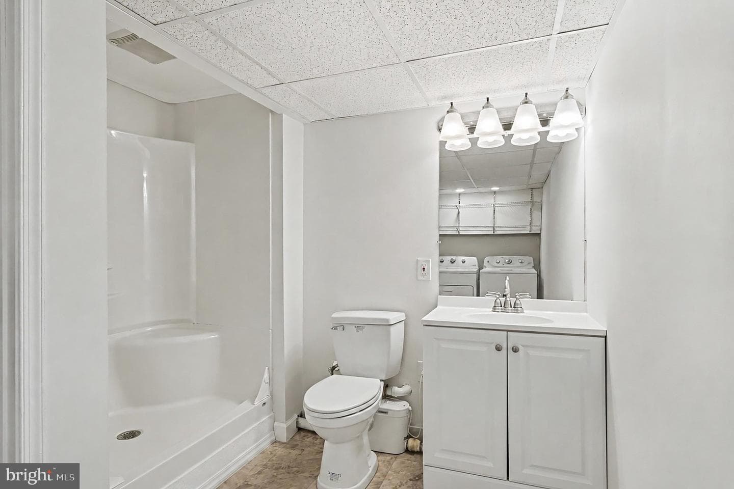 403 Edmund Street photo 23
