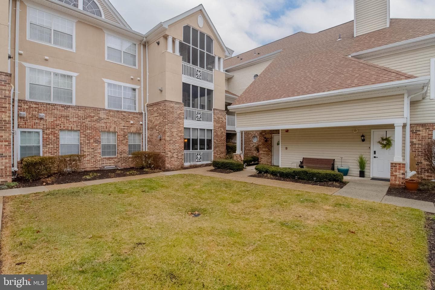 302 Canterbury Road #302-E photo 3