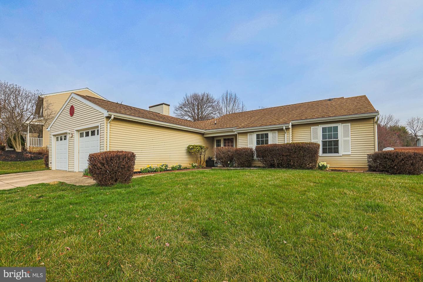 446 Crisfield Drive photo 4
