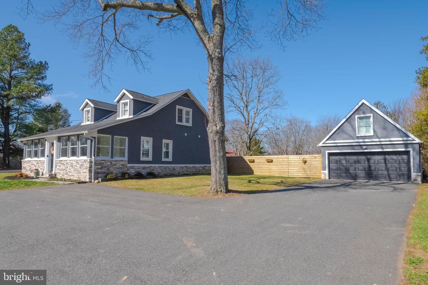 2828 Harford Road photo 2
