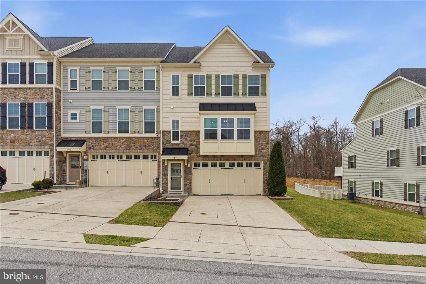 707 Shady Creek Court