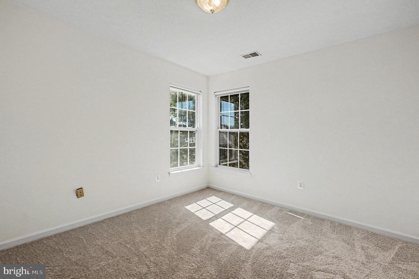 102 Grace Manor Drive photo 32