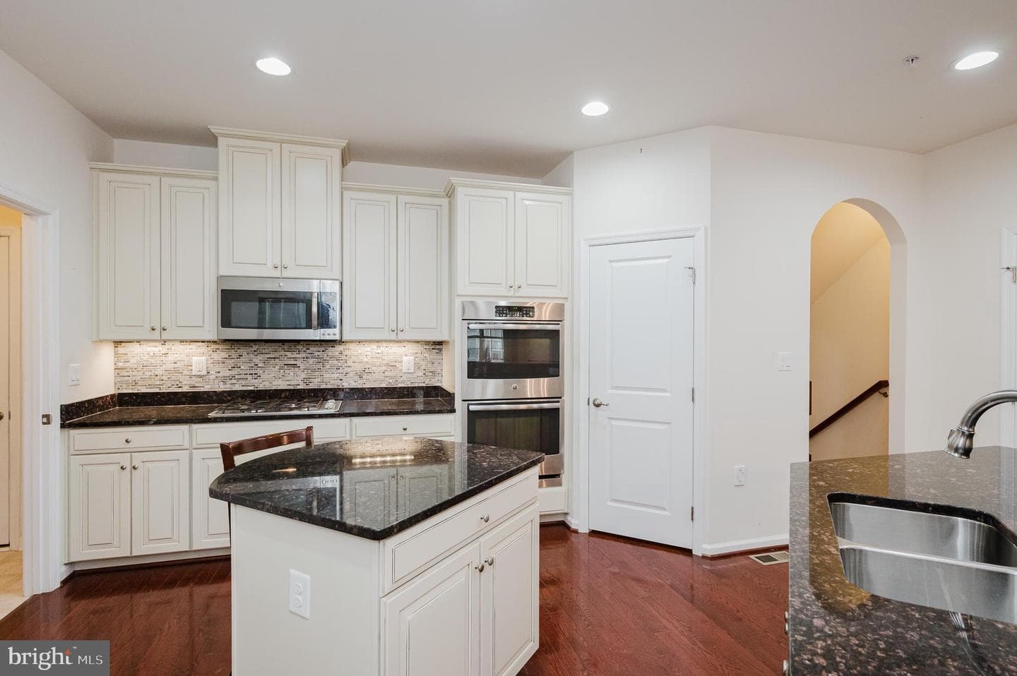 309 Lennox Drive photo 11