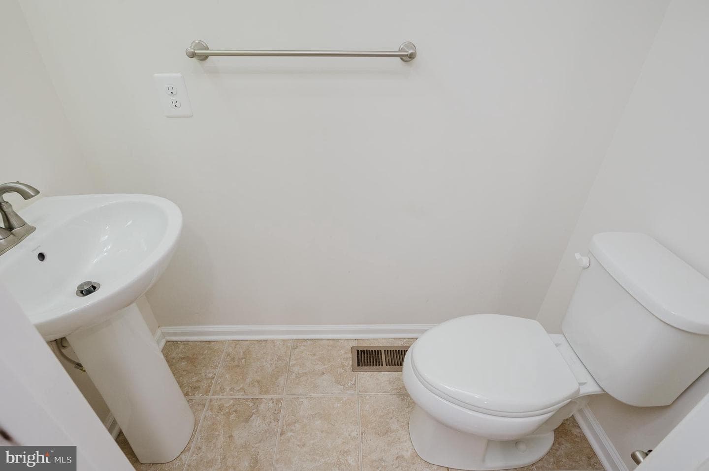 309 Lennox Drive photo 6