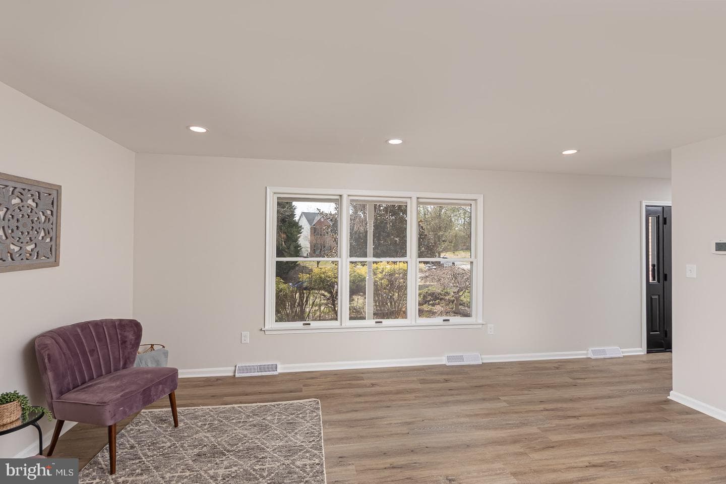403 Woodridge Court photo 16