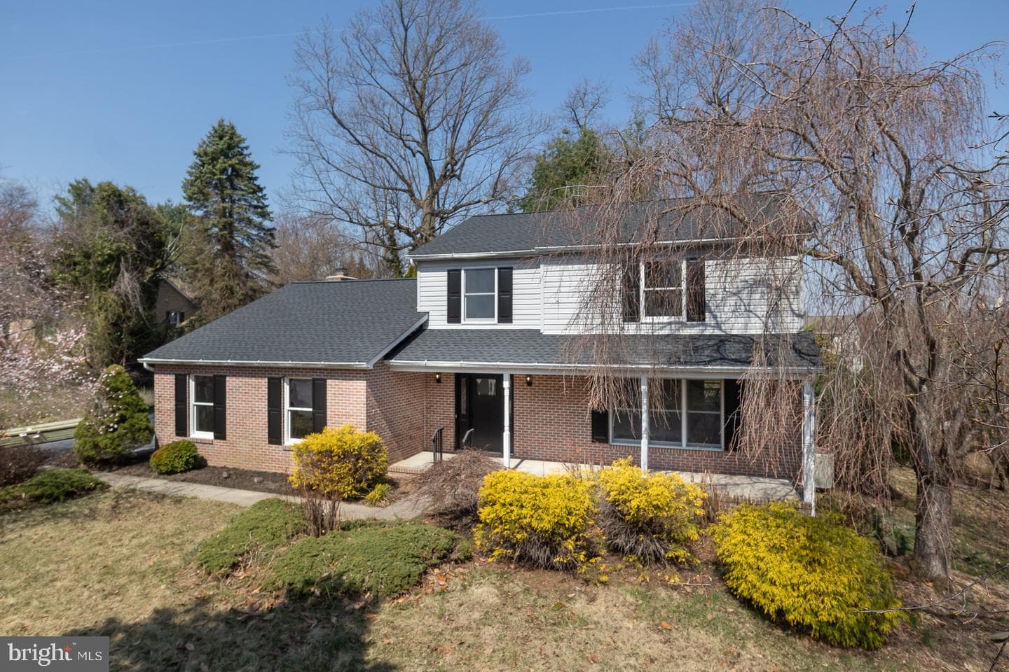 403 Woodridge Court photo 43