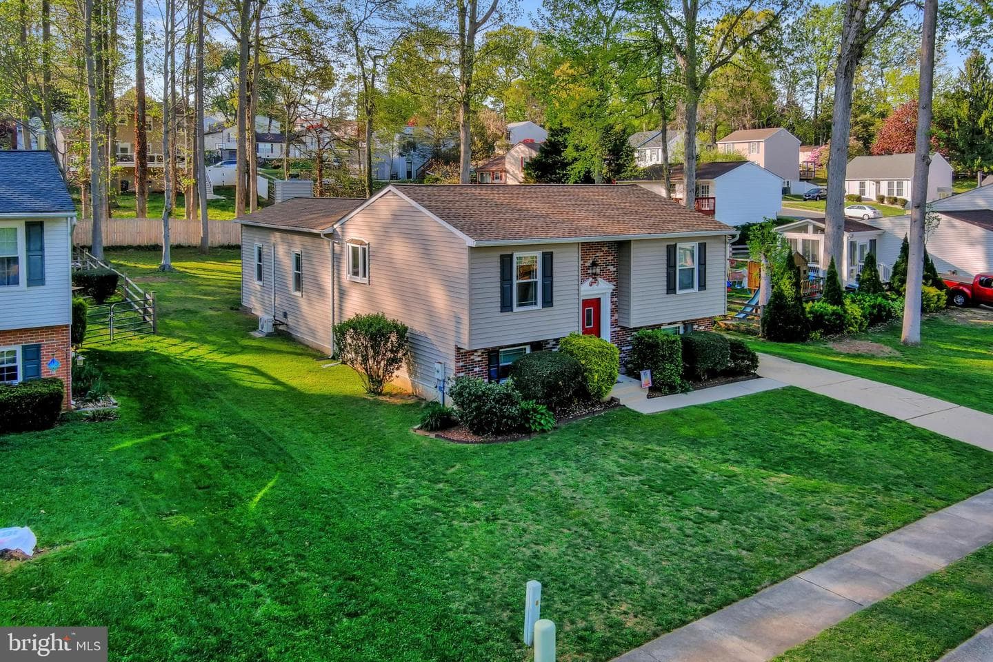 208 Yellow Brick Court photo 69