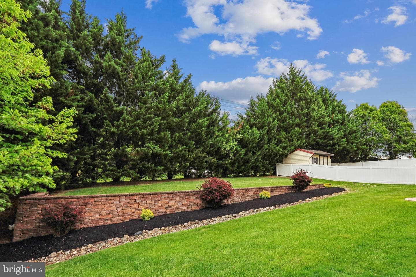 1402 Hilscher Court photo 34