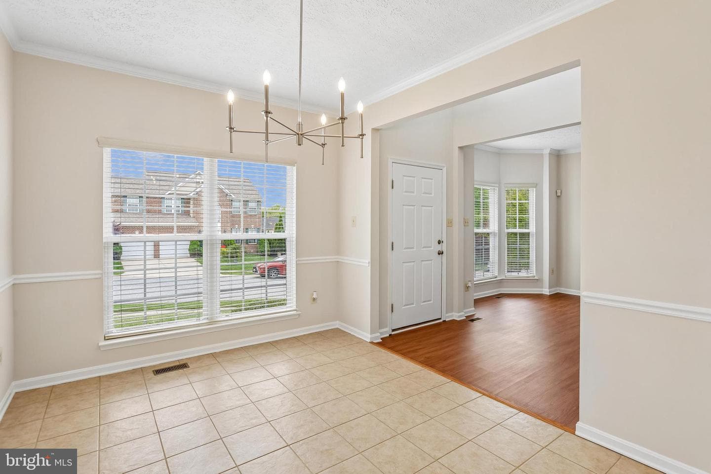 1402 Hilscher Court photo 8