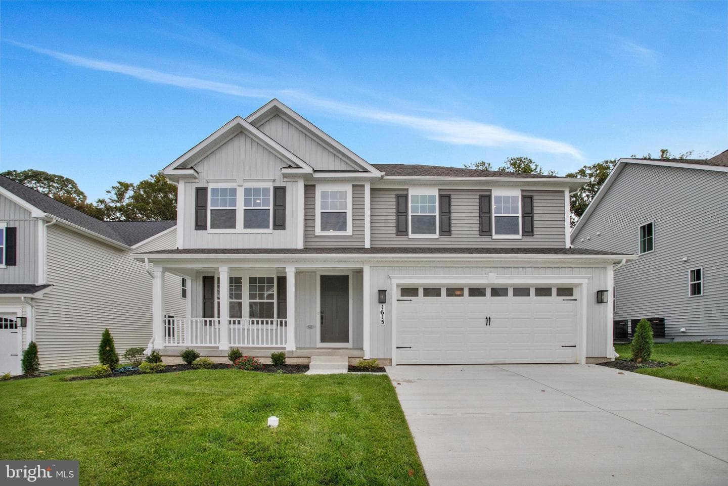 1613 Shady Tree Court