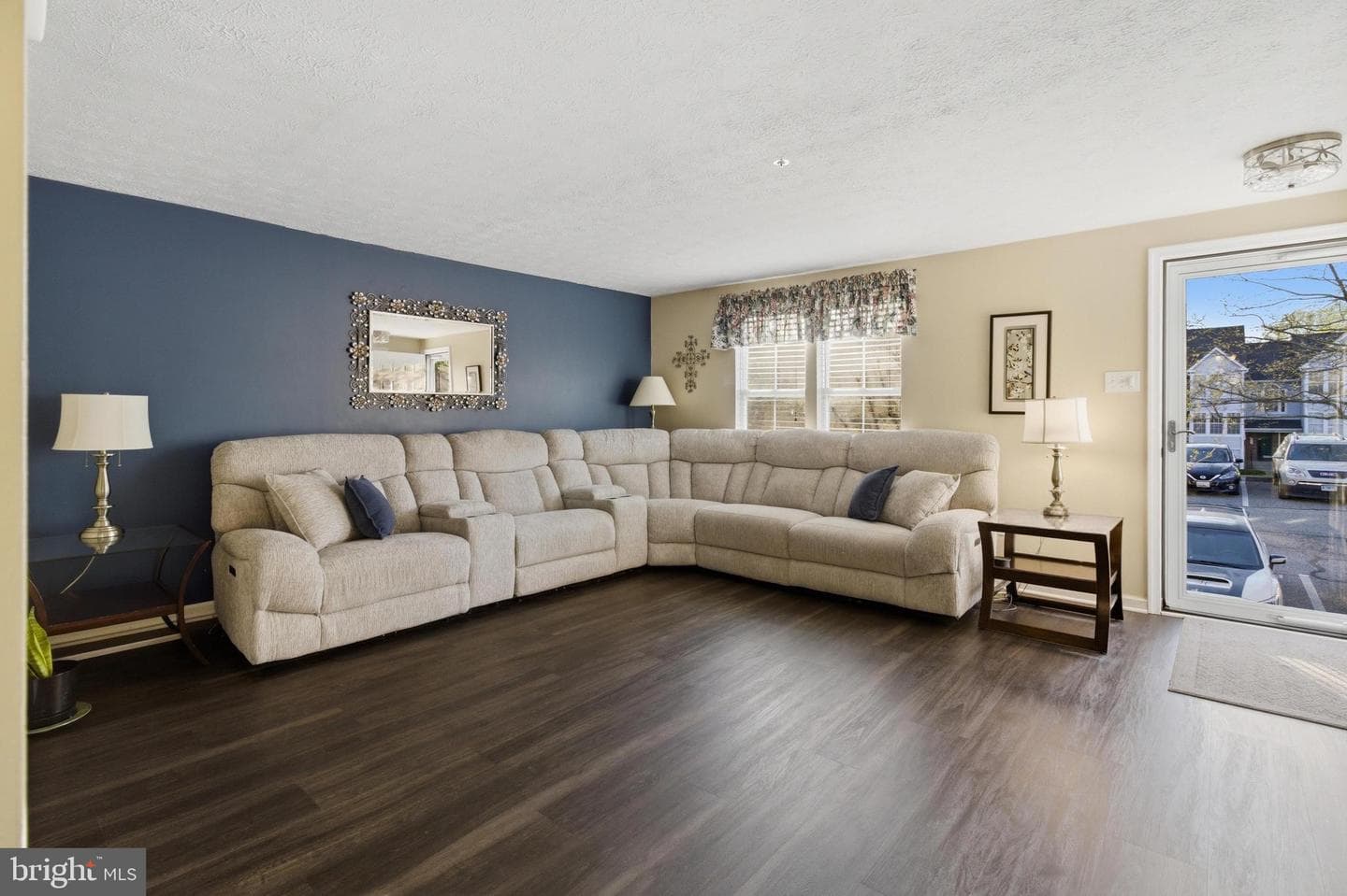 998 Jessicas Court #2 photo 4